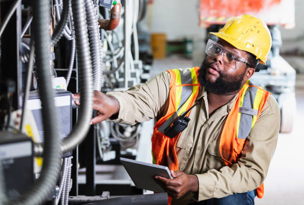 Best Commercial Electrician Services  in Maywood Park, OR